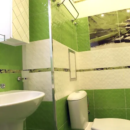 Flora Deluxe * Burgaz