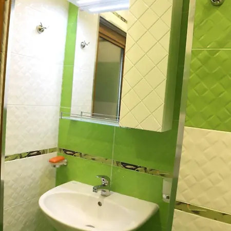 Flora Deluxe * Burgaz