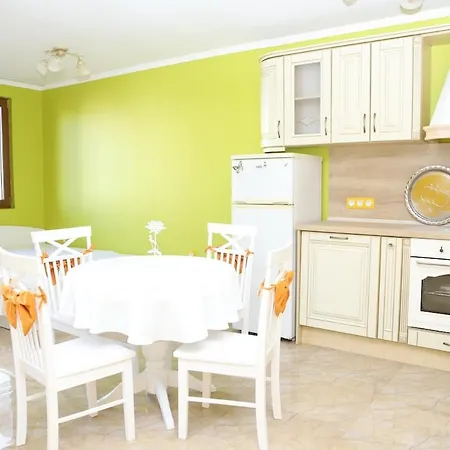 Flora Deluxe Daire *